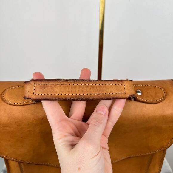 Vintage FORCE TEN Classic Tan Saddle Genuine Leather Satchel Crossbody Bag Purse - Picture 11 of 16